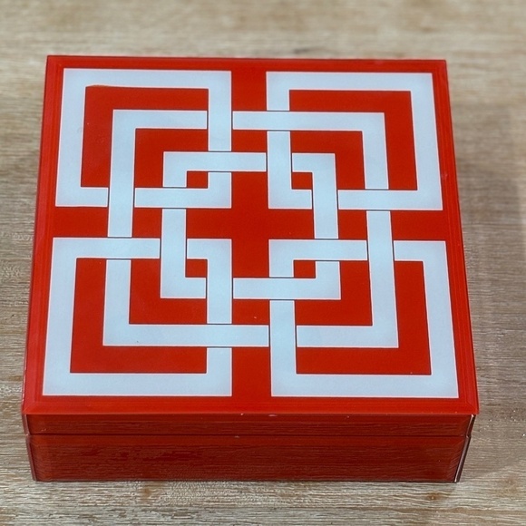 NWT JT Rose & Co Chinese Lattice Keepsake Box - Picture 1 of 4